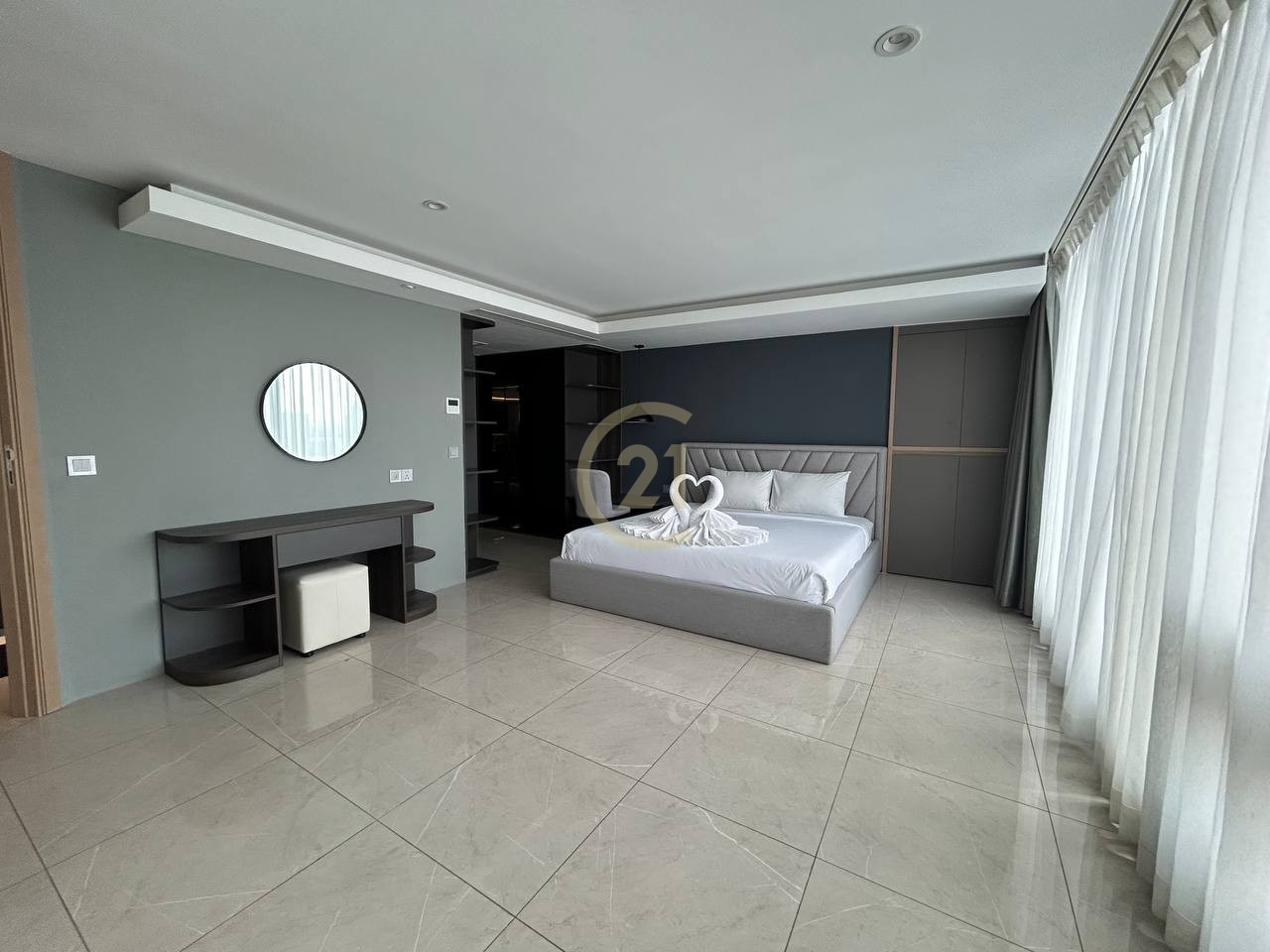 4 Bedroom For Rent At Tonle Bassac