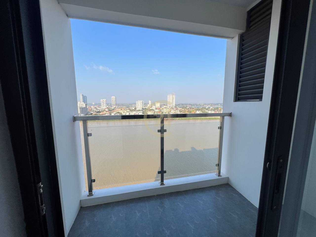 Brand new Studio room for rent at Dunh Penh