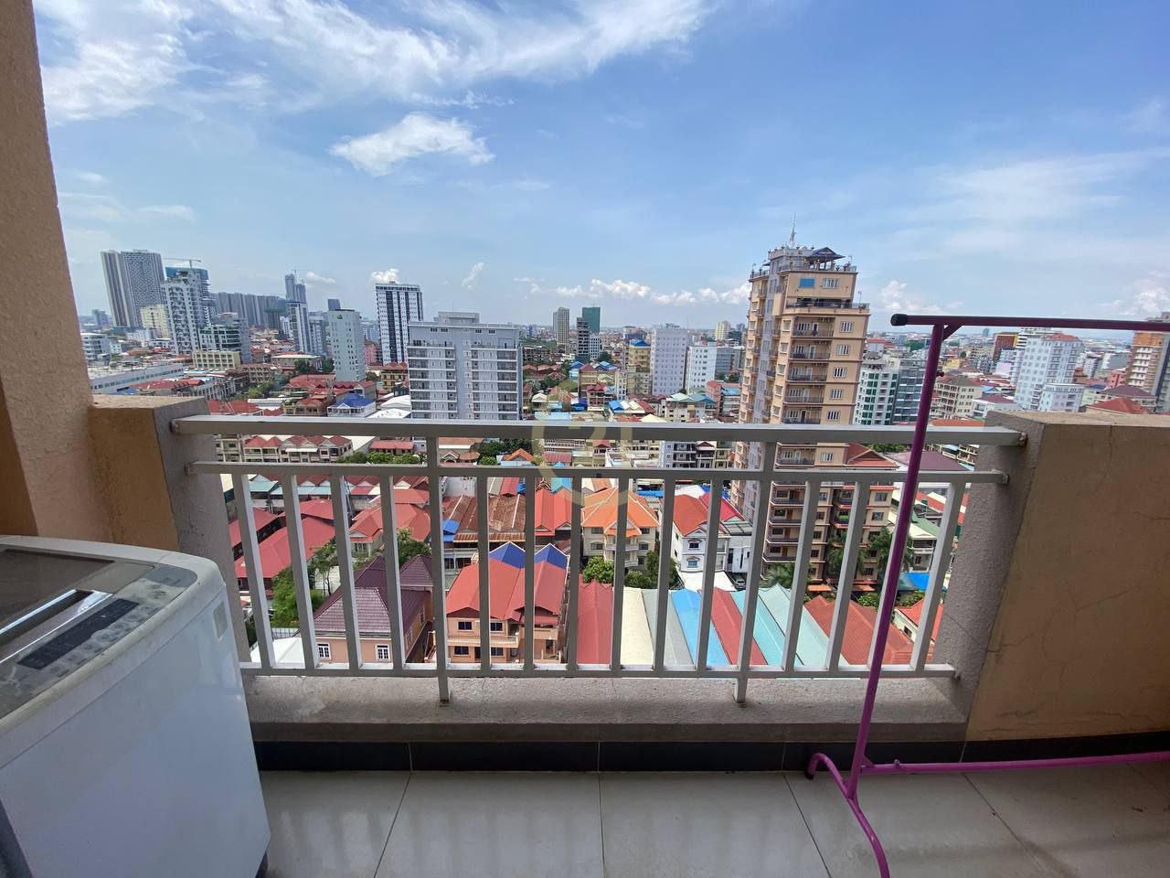 Modern One Bedroom for rent at TTP