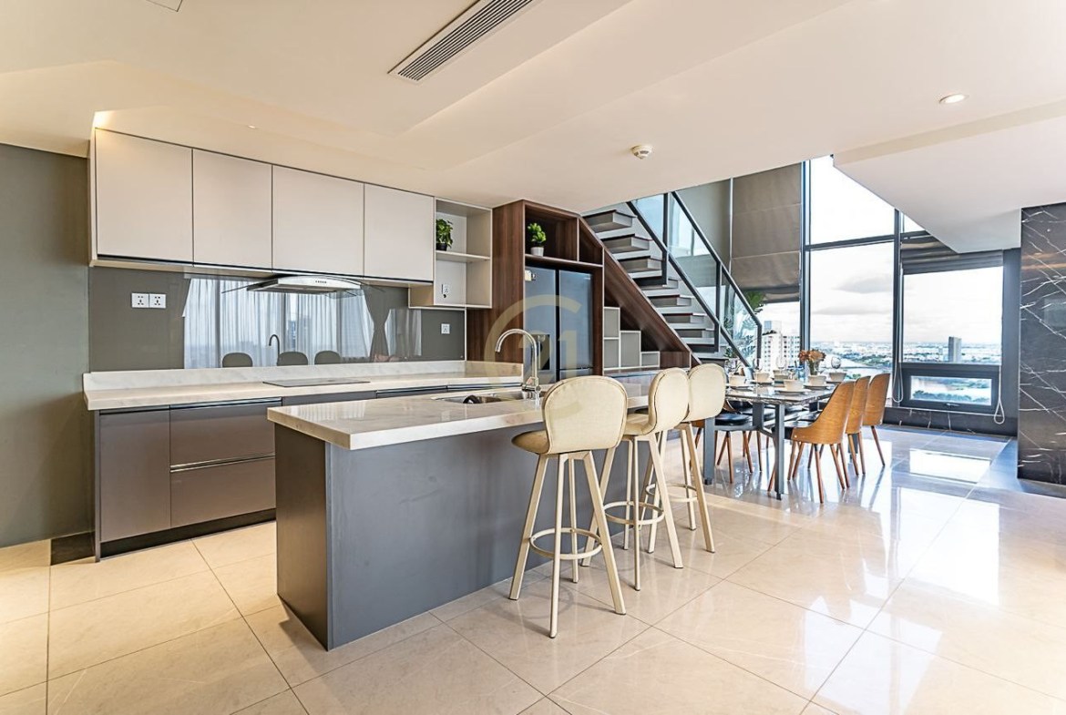 3 Bedroom For Rent At Tonle Bassac