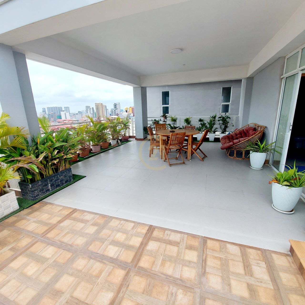 2 Bedroom For rent At Toul Tompung