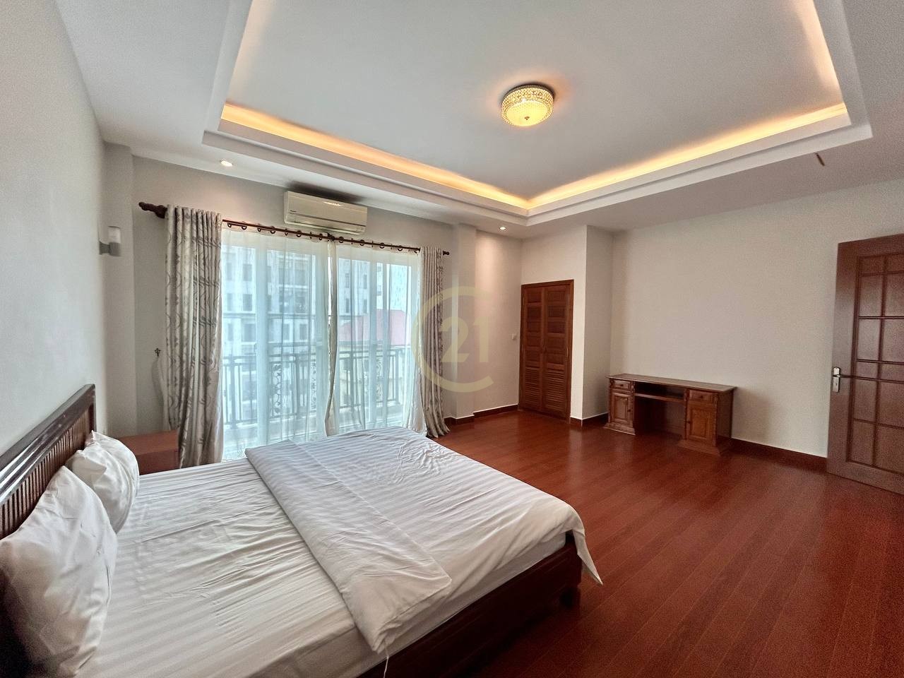 photo_7_2024-05-13_15-23-03 2 Bedroom For Rent At Psar Derm Thkov