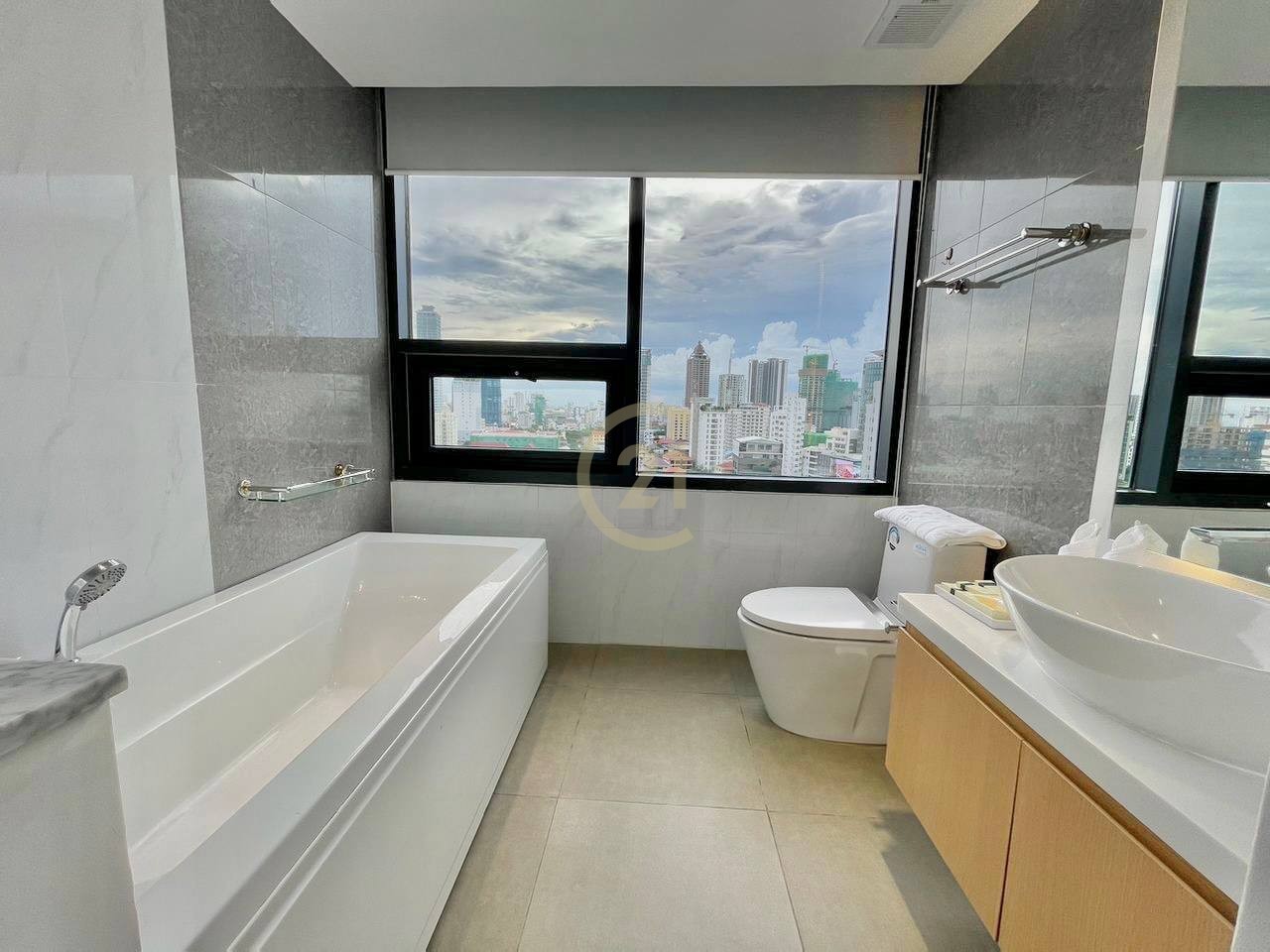 3 Bedroom For Rent At Tonle Bassac