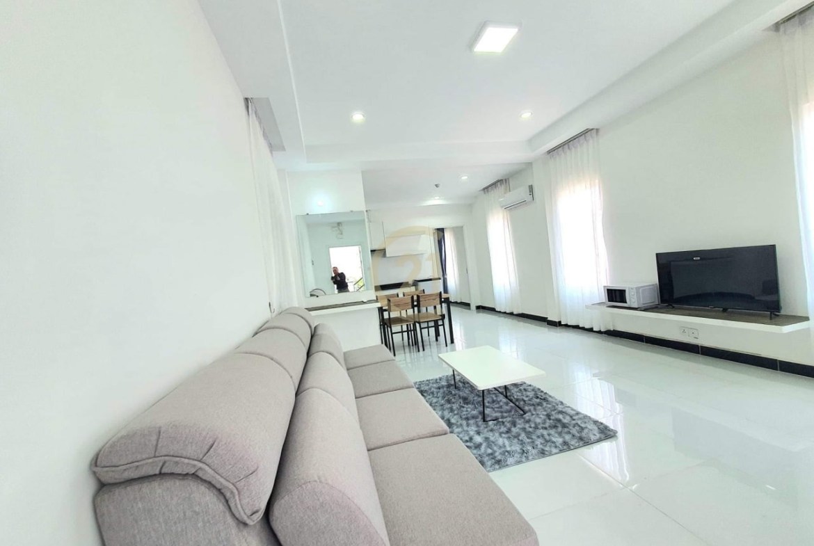 Specious One Bedroom for rent at Tonle Bassac