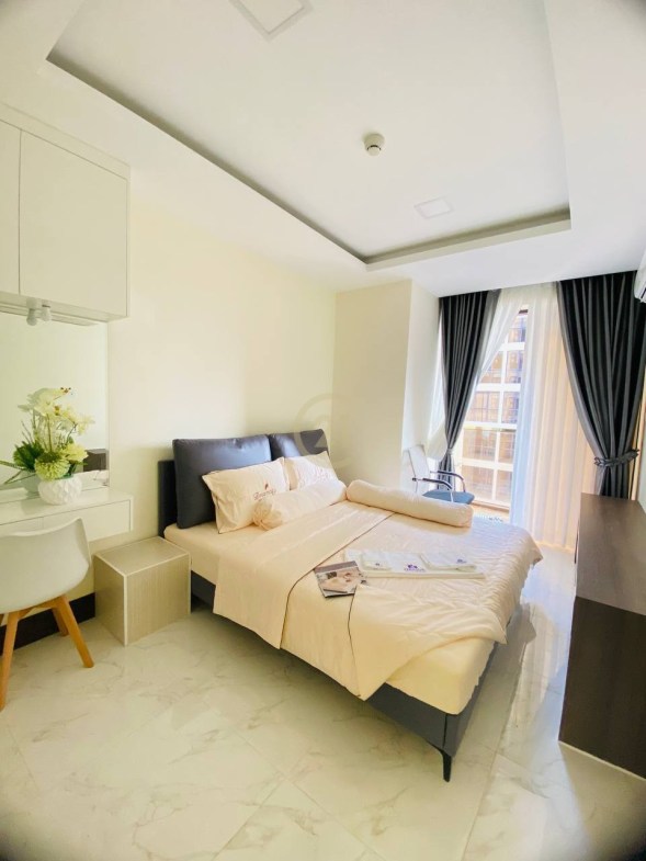Nice Studio room for rent at St 2004