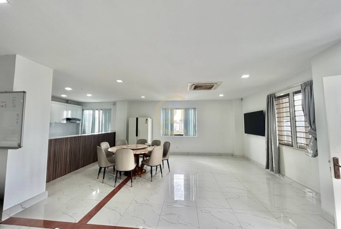 Pent House For Rent At Psar Derm Thkov