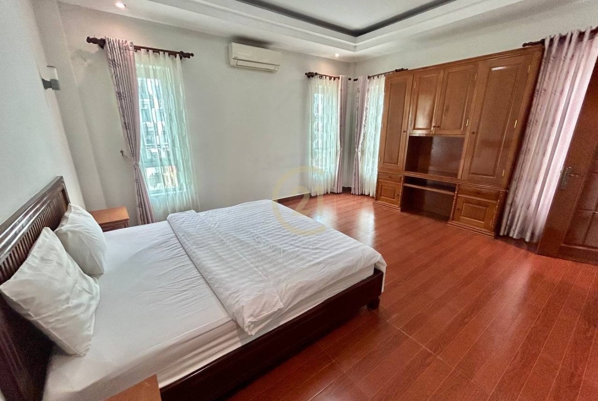 Nice Two Bed for rent at Phsar Daeum Thkov