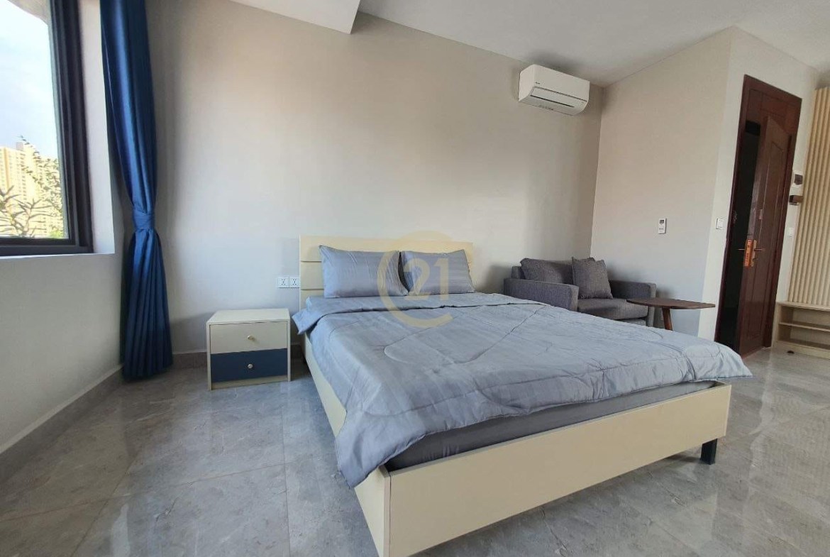Modern Studio Apt for rent at Tonle Bassac