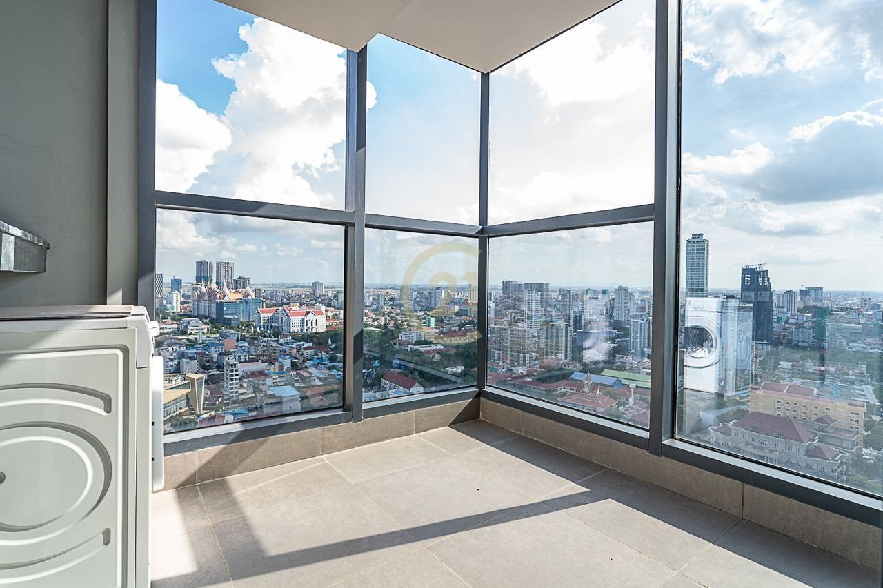 3 Bedroom For Rent At Tonle Bassac