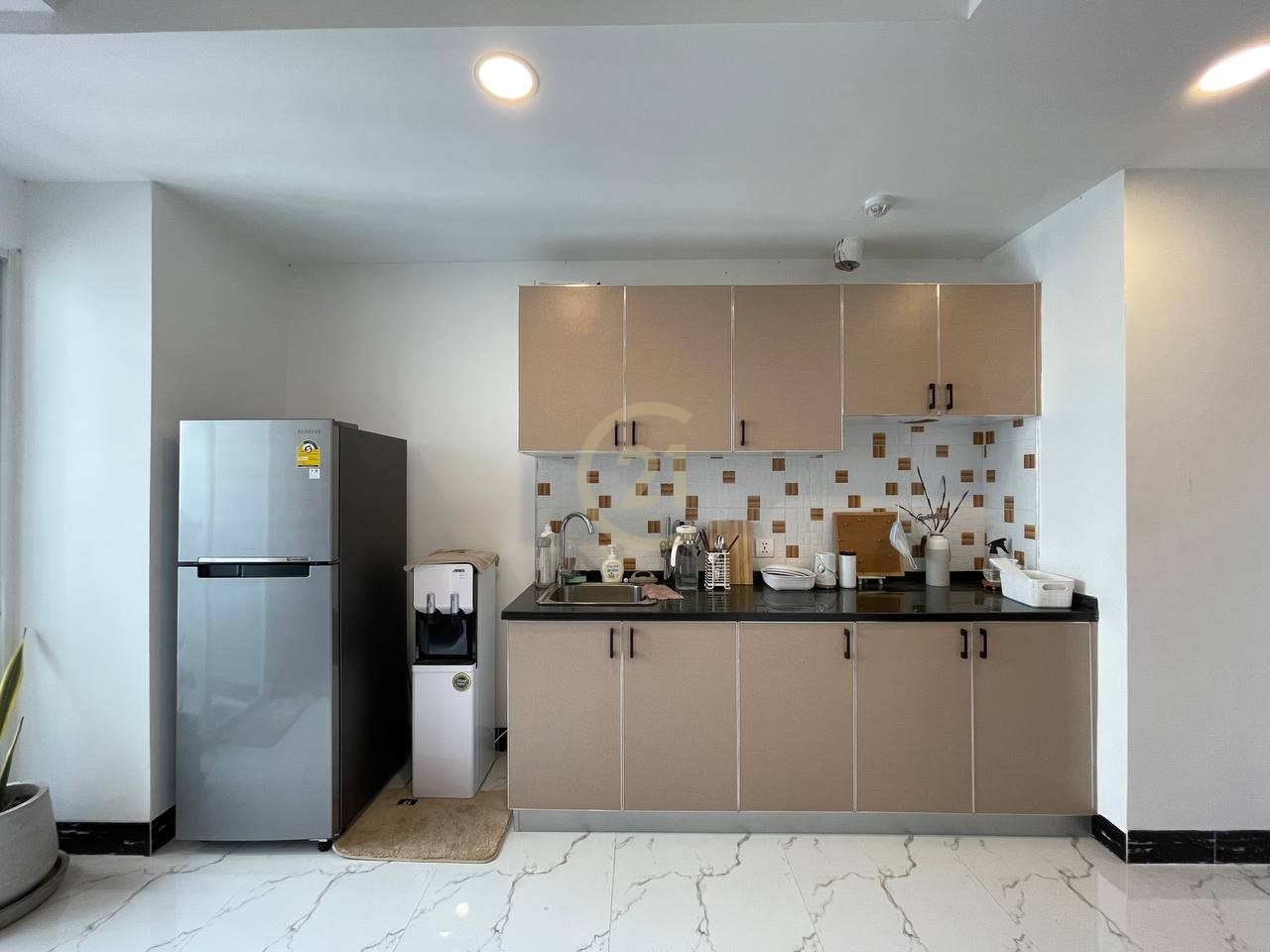 Brand new 01BR for rent at Beoug Tompon