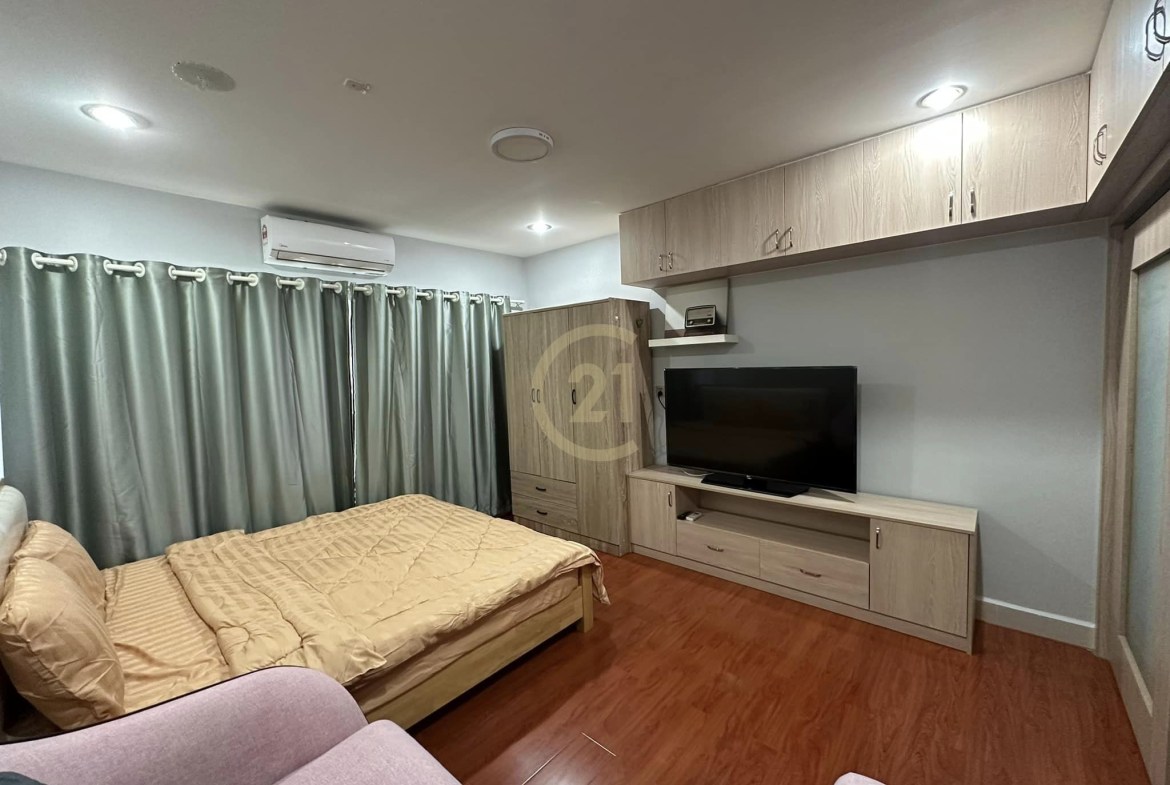 Studio Room Condo for Rent at Toul Kork