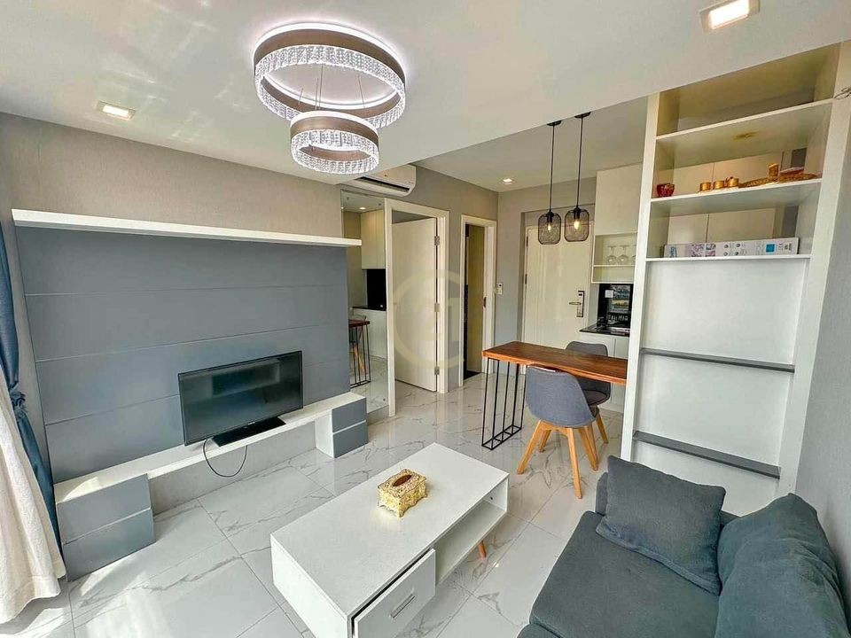 LUXERY ONE BEDROOM FOR RENT