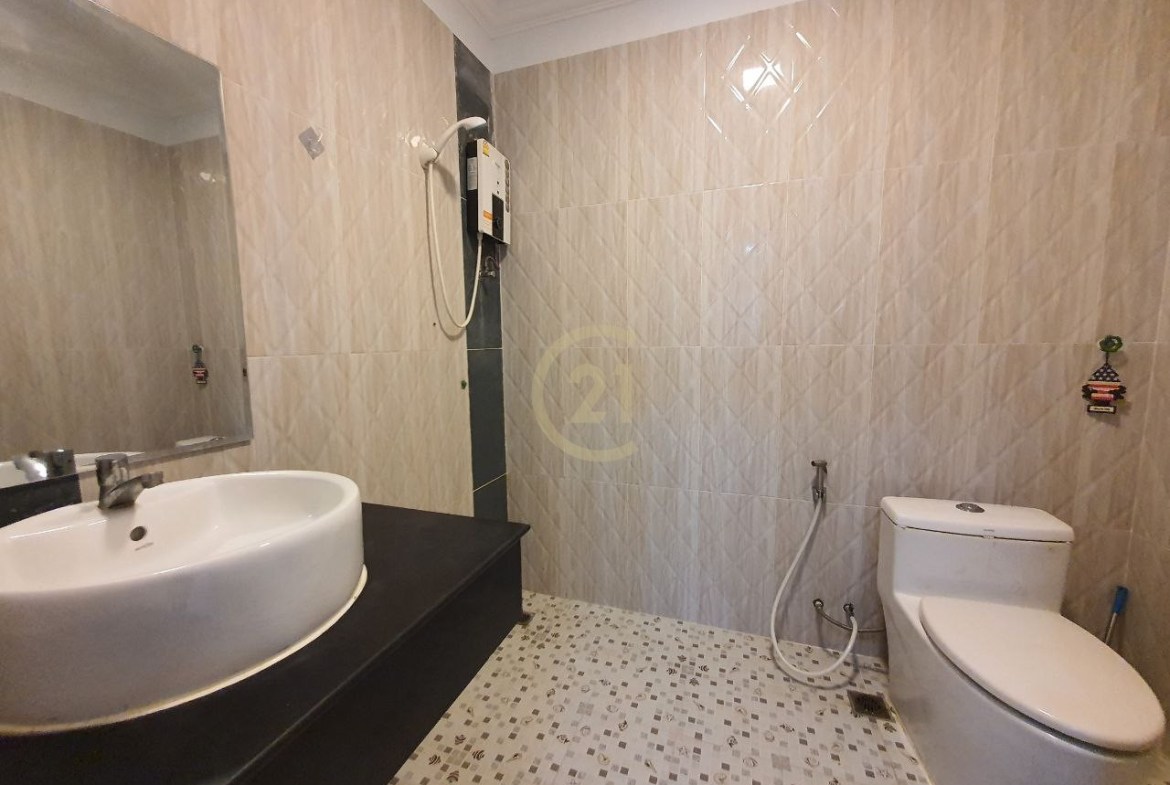 Spacious one bedroom for rent with big balcony