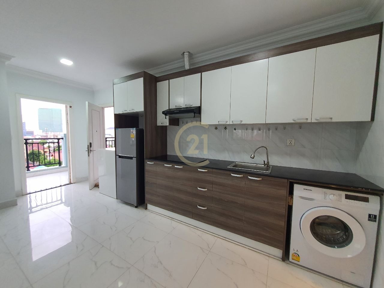 Spacious one bedroom for rent with big balcony