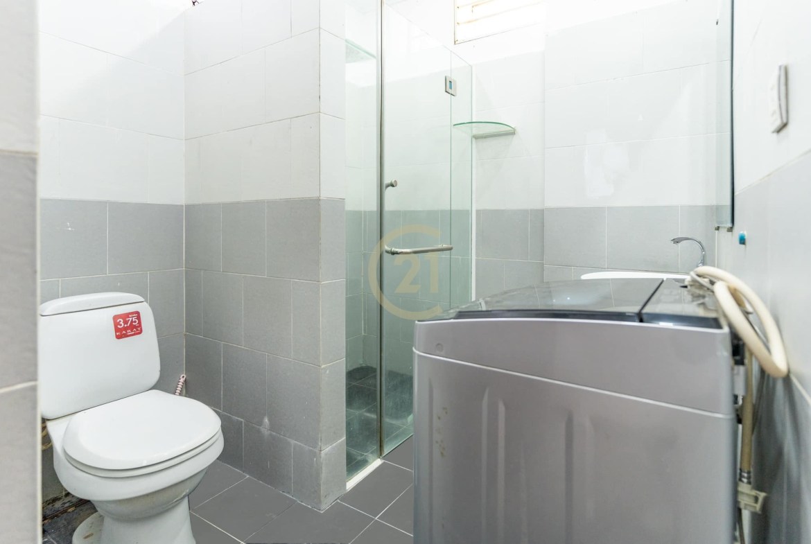 1 Bedroom Apartment For Rent at Doun Penh