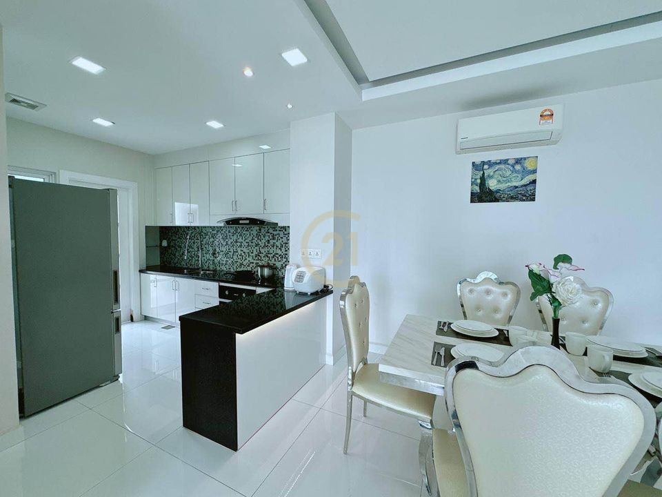 LUXERY TWO BEDROOM FOR RENT