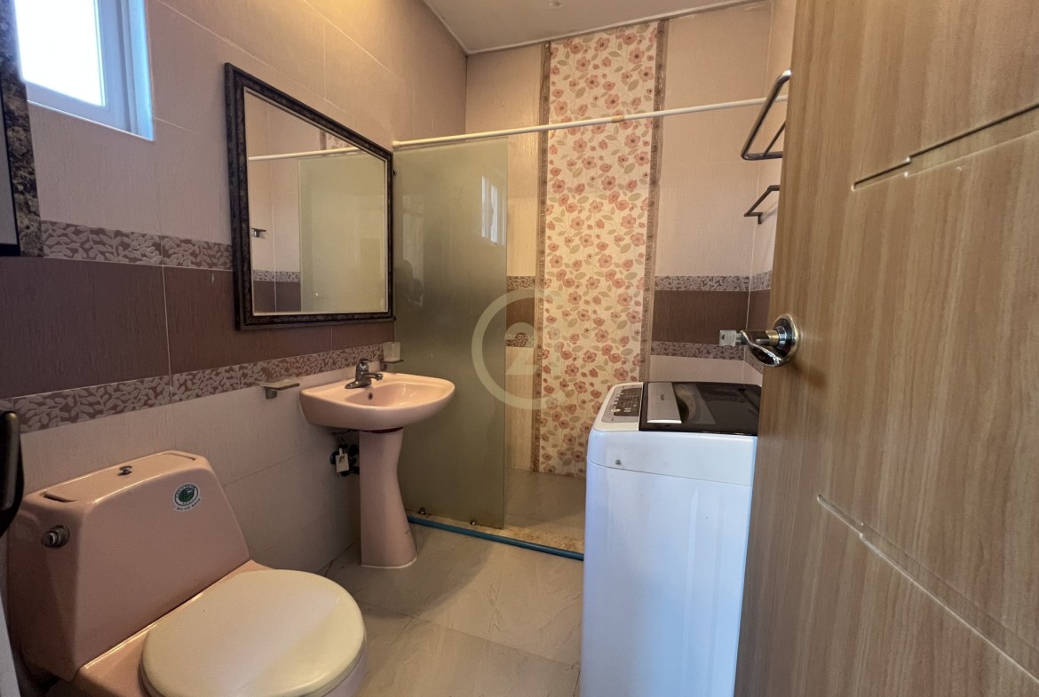 One bedroom for rent at BKK1