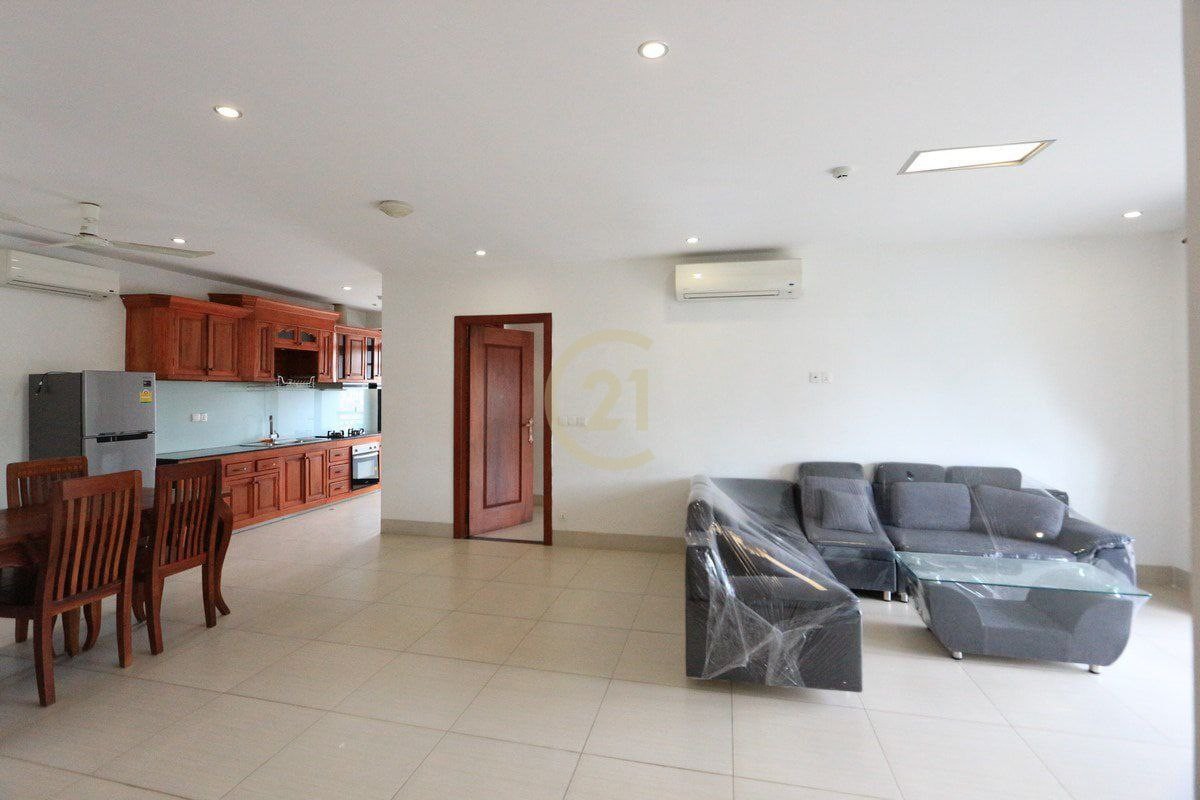 Biggest 2 Bedroom for rent at Russian market