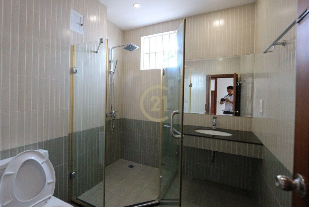 Biggest 2 Bedroom for rent at Russian market