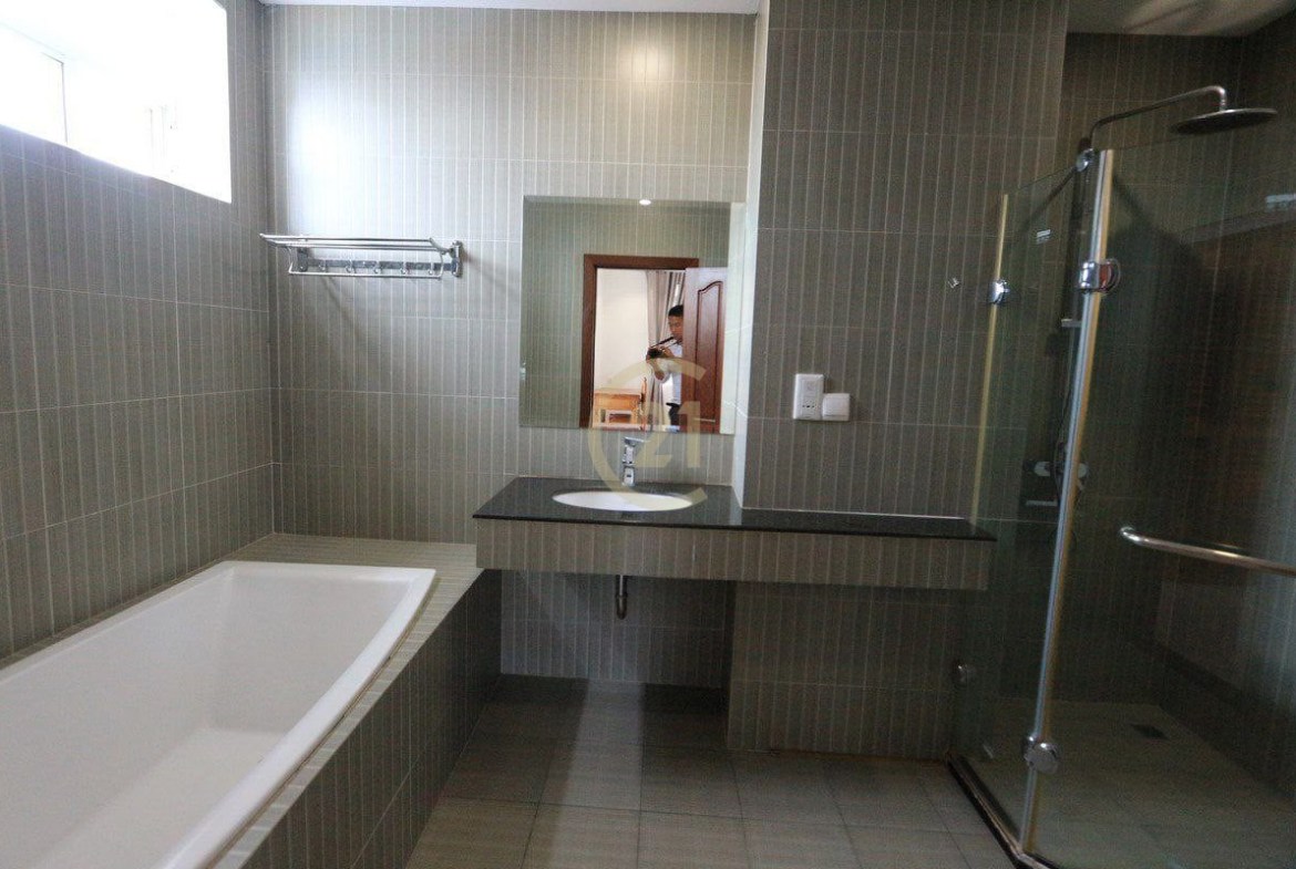 Biggest 2 Bedroom for rent at Russian market