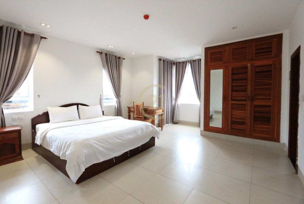 Biggest 2 Bedroom for rent at Russian market