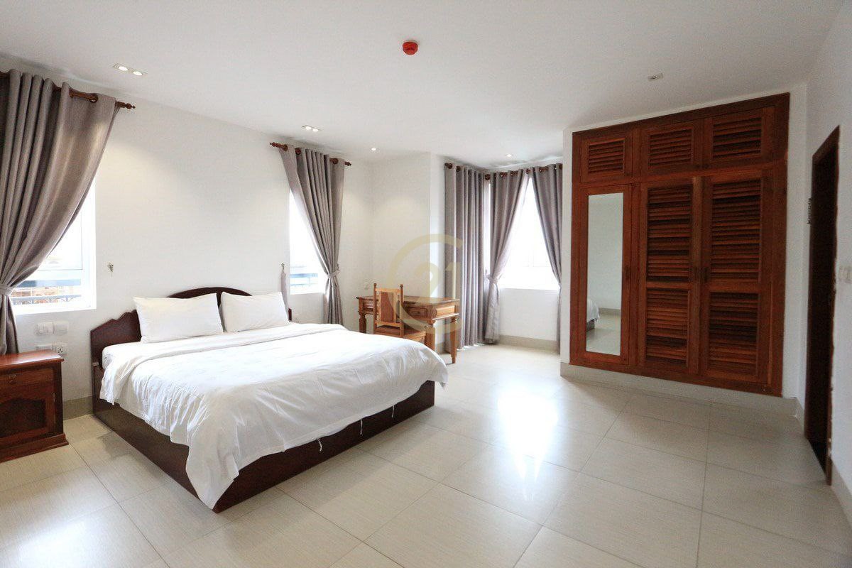 Biggest 2 Bedroom for rent at Russian market