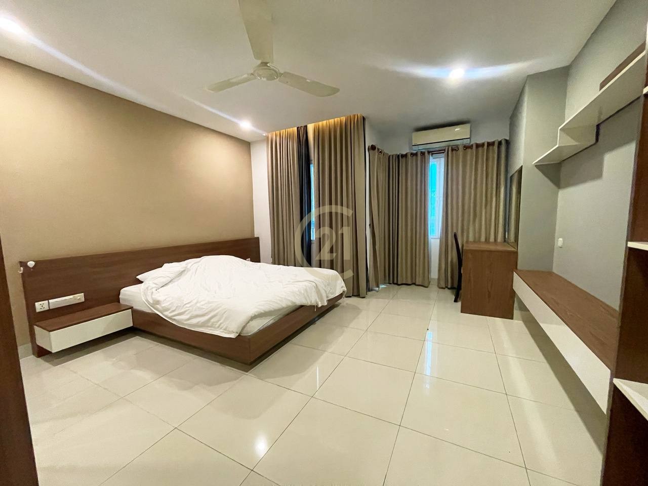 Three bedroom for rent at Chamkamon