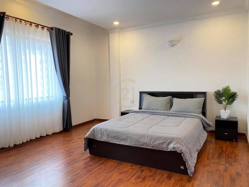 Service apartments 2 Bedroom for rent at BKK1