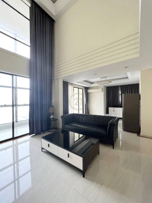 Penthouse 4 Bedroom for rent At Toul Kork