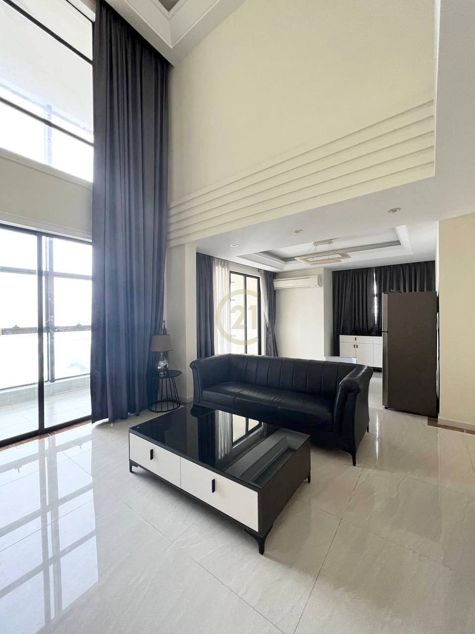 Penthouse 4 Bedroom for rent At Toul Kork