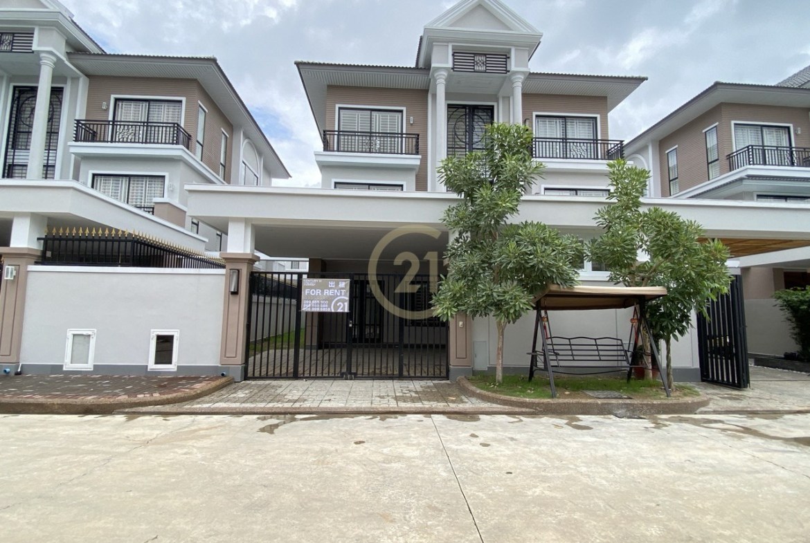 Nice Villa for rent at Peng Hout