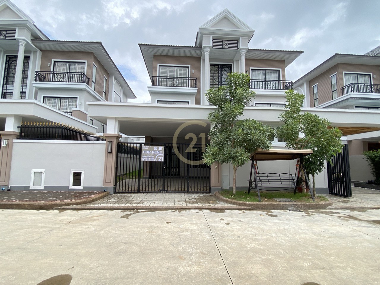 Nice Villa for rent at Peng Hout
