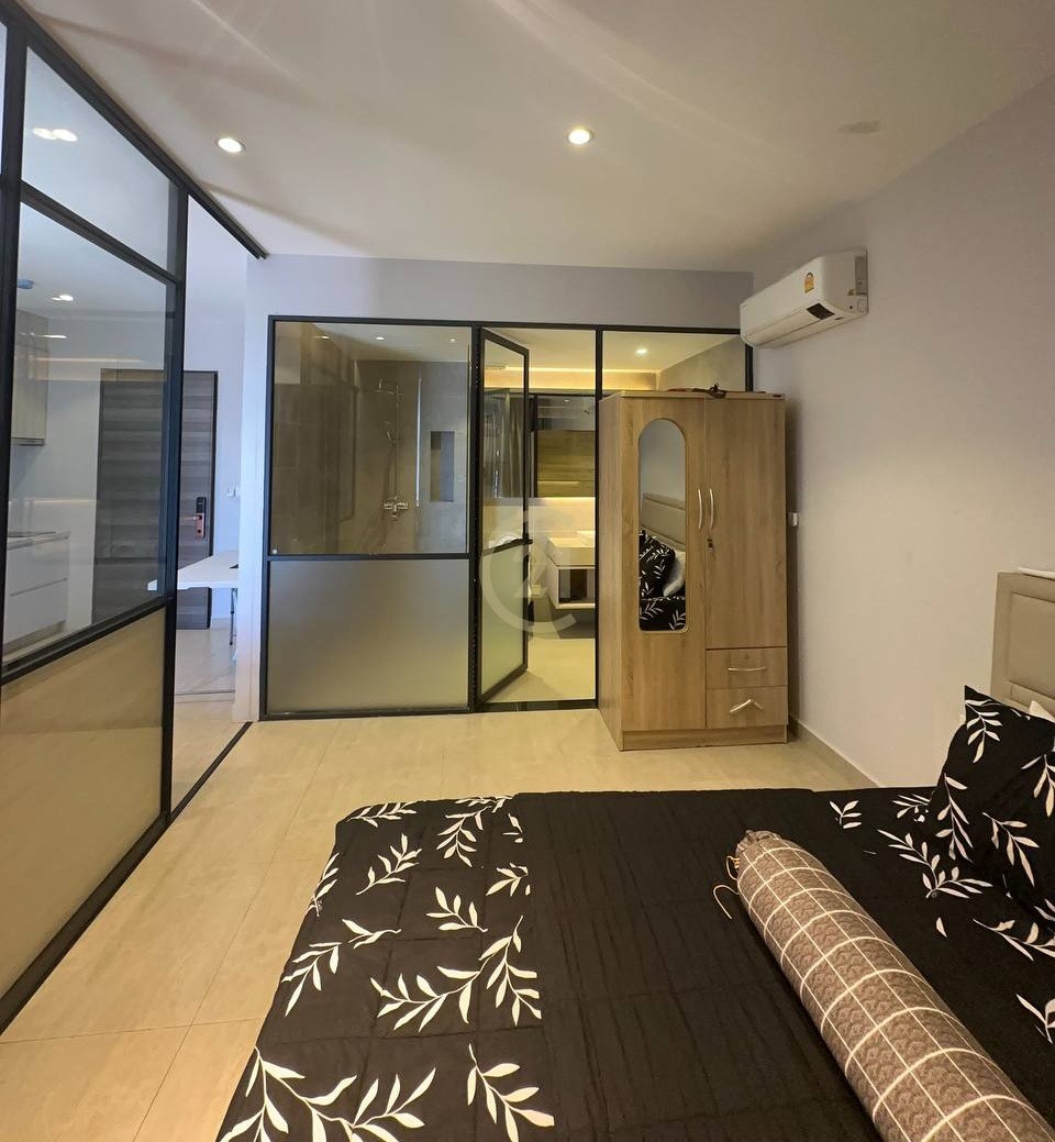 Available one bedroom at TK