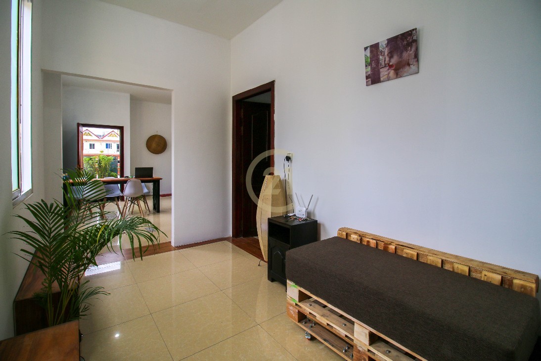 Beautiful 2 Bedroom for Rent at Toul Tom Poung