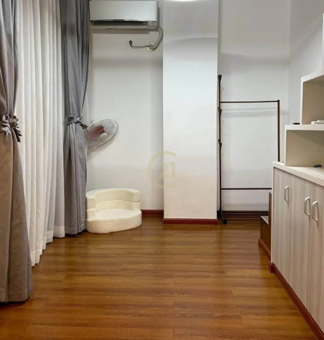 Nice Duplex room for rent at TK