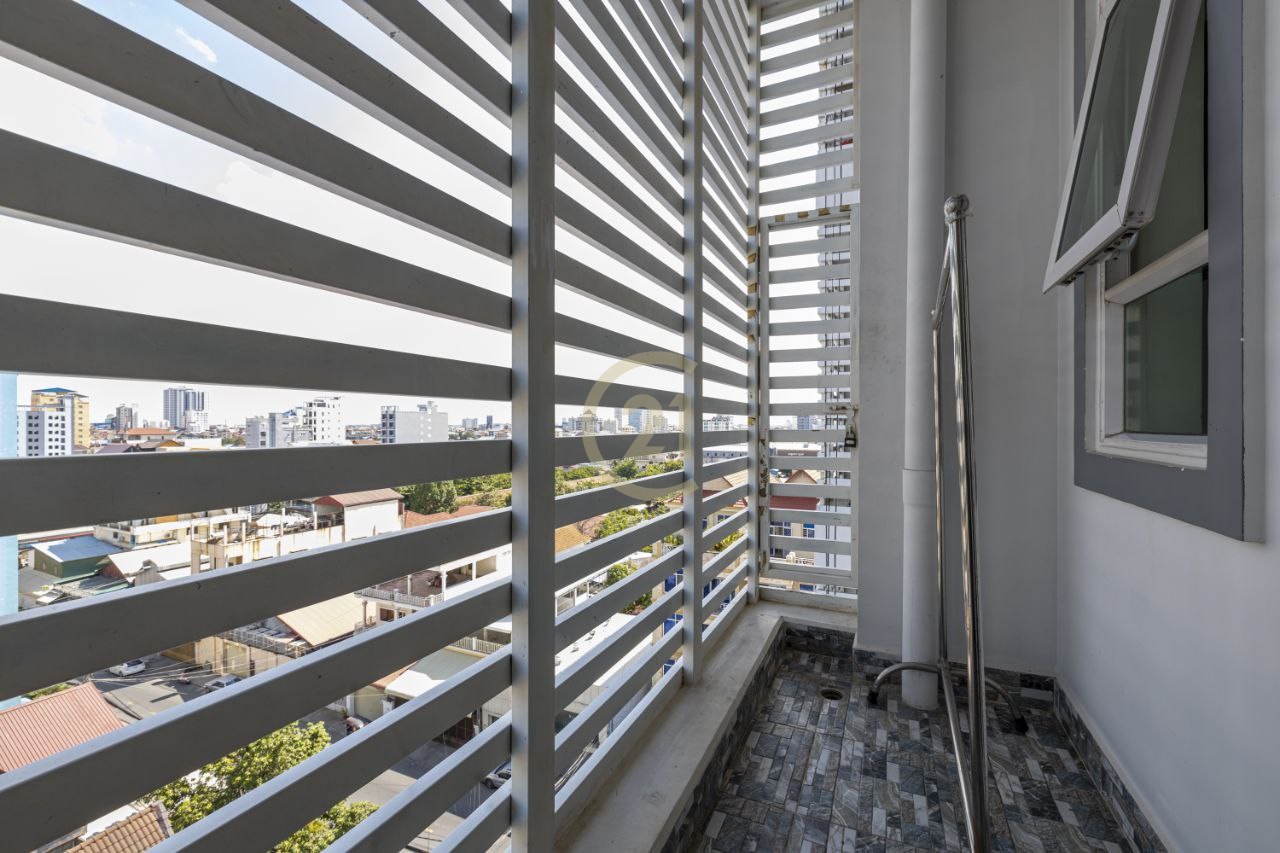 2Bedroom For Rent At Boeung Trabek