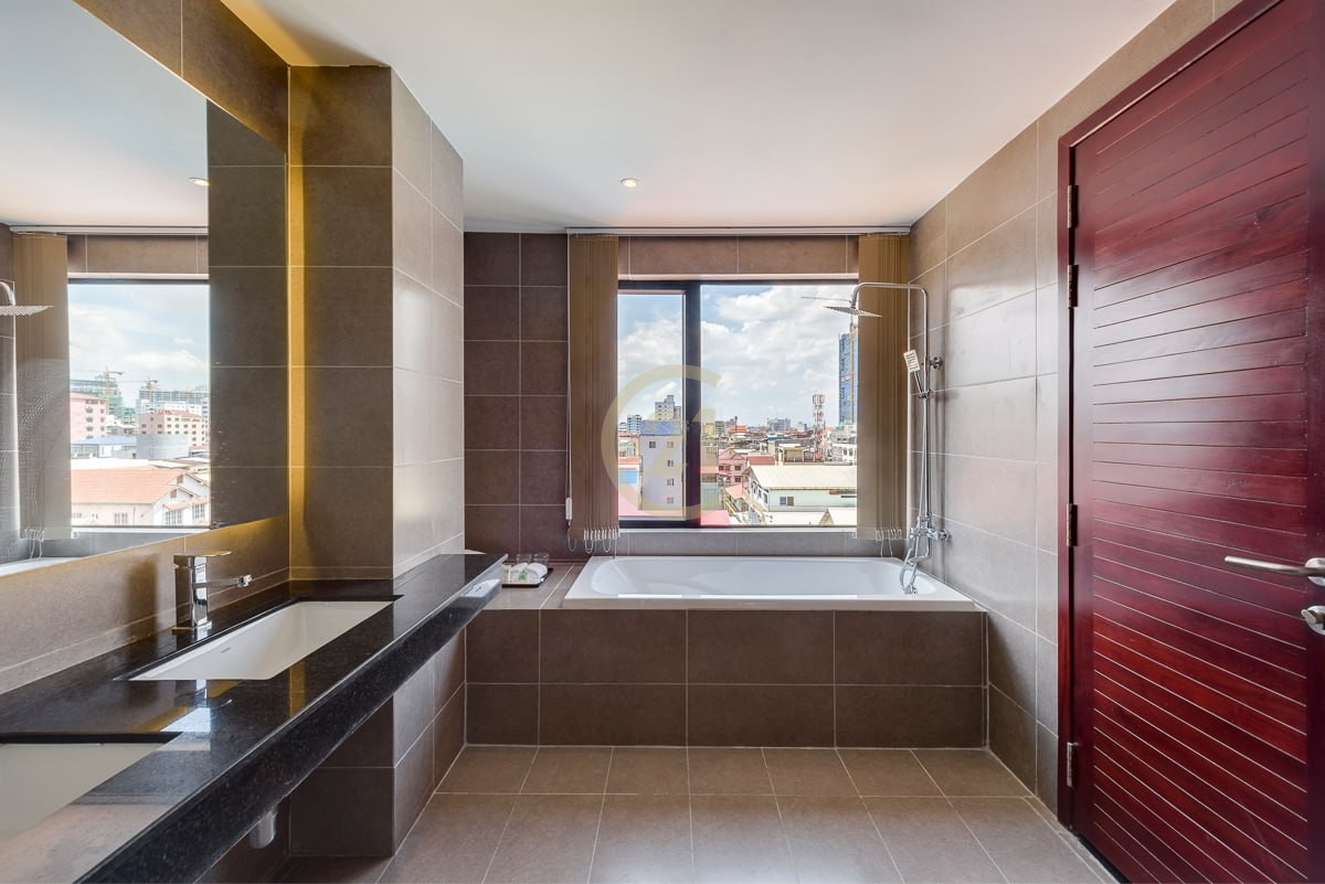 Biggest Three Bedroom for rent at Bkk2