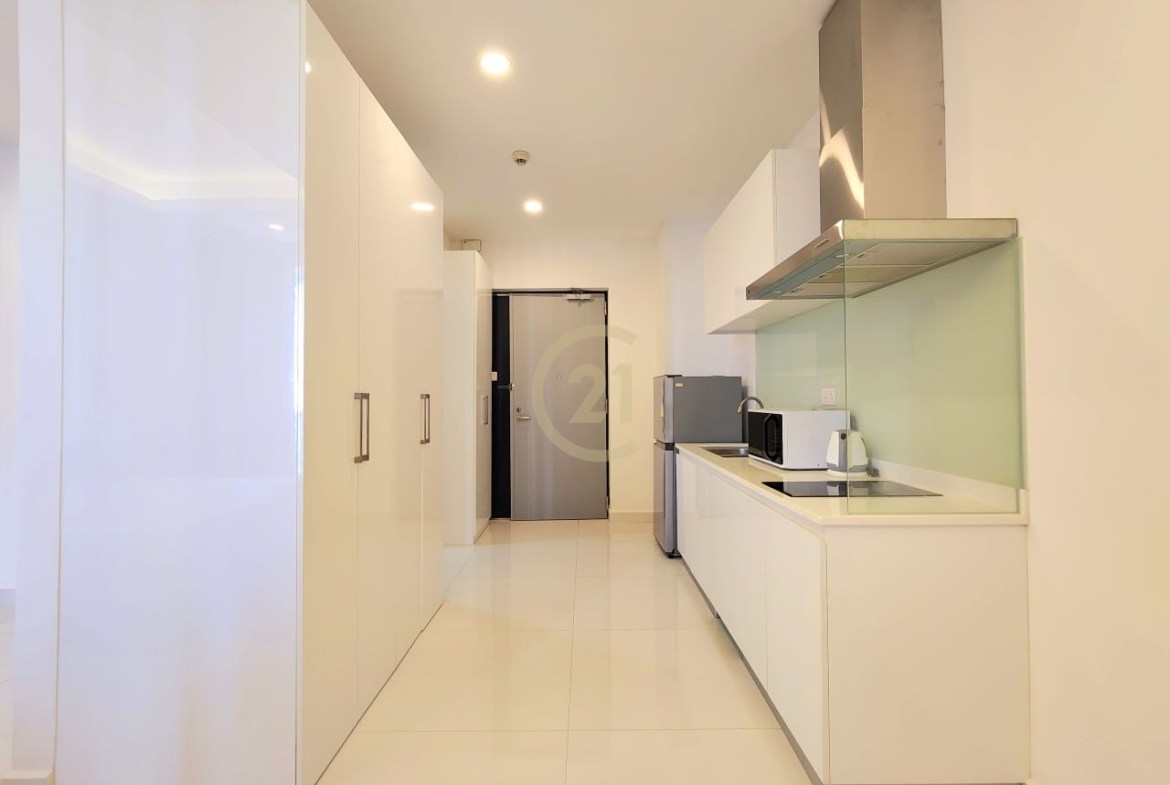 Available studio room for rent at BKK1