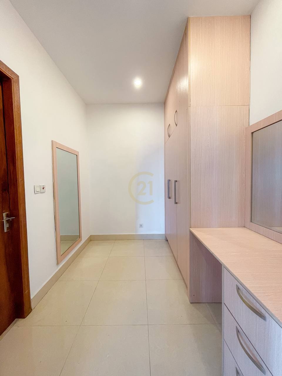 Brand New 1 Bedroom for Rent at Phsa DermTkov