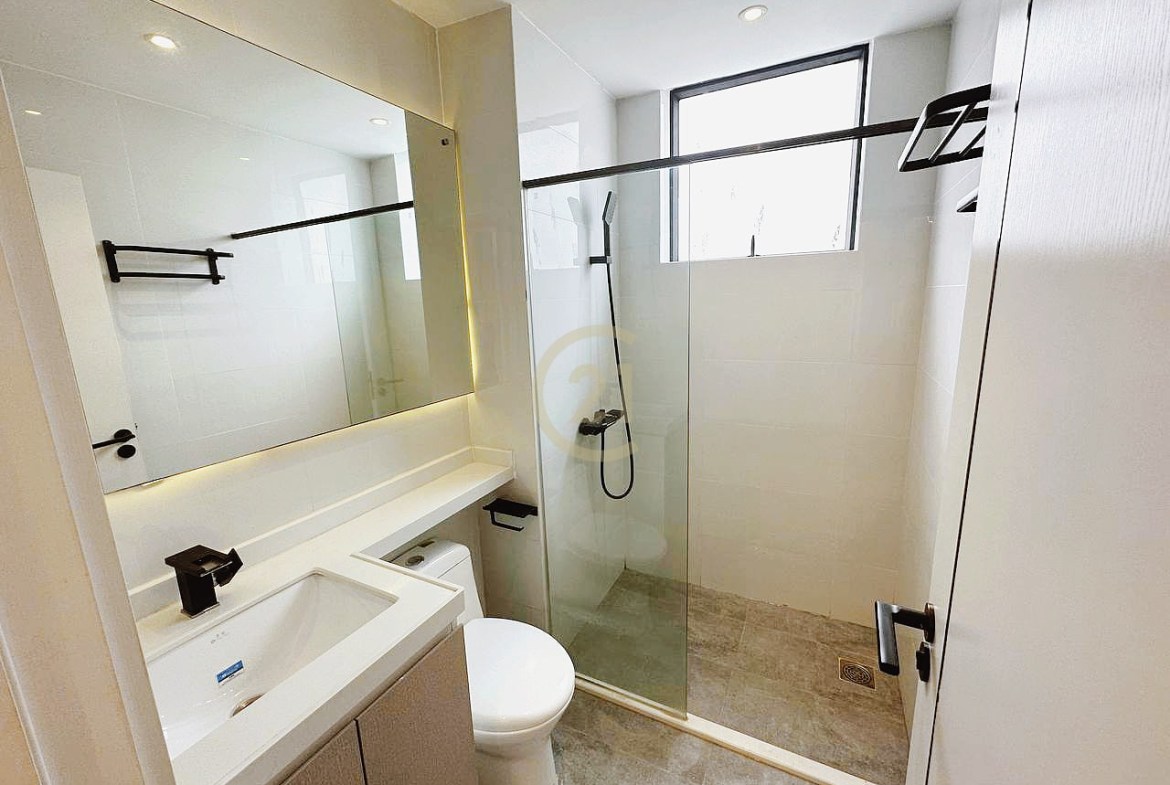 2 Bedroom Serviced Apartment for rent in BKK1