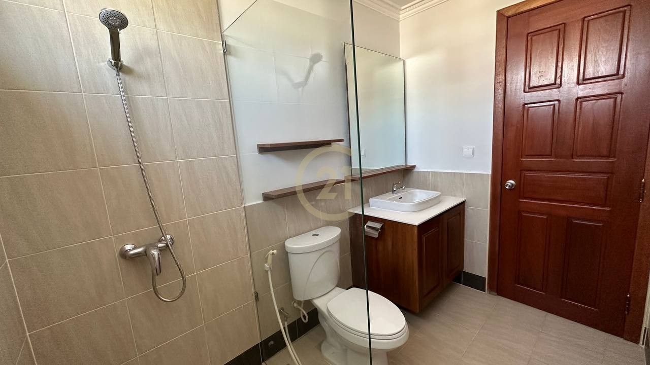 Specious 1 Bedroom for rent at Olympic