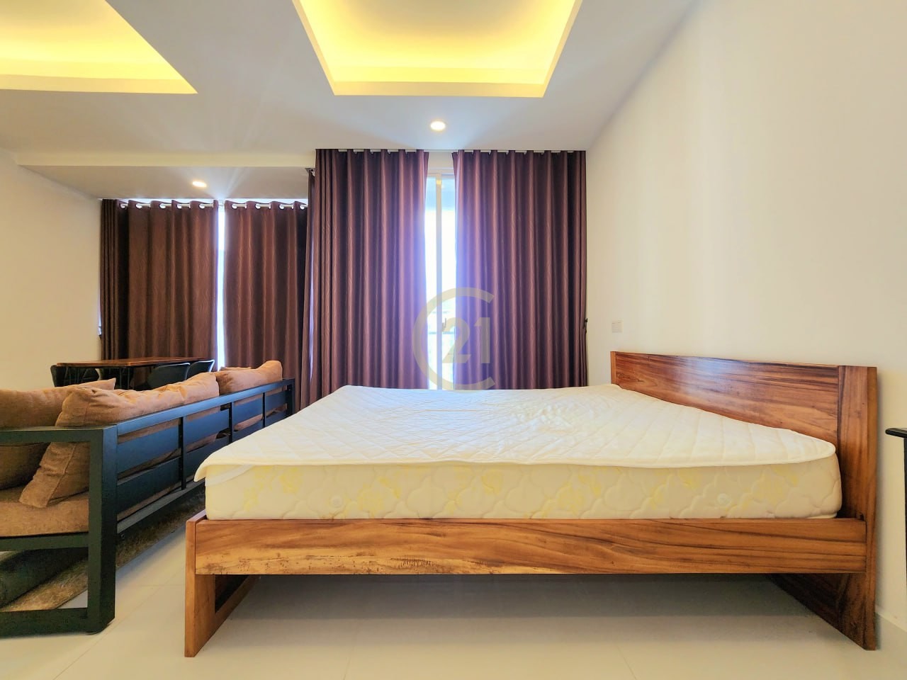 Available studio room for rent at BKK1