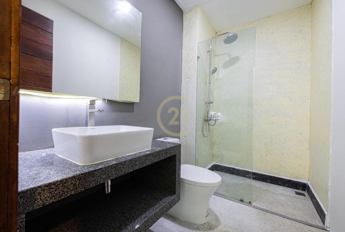 Special Price 2 Bedroom For Rent in BKK3