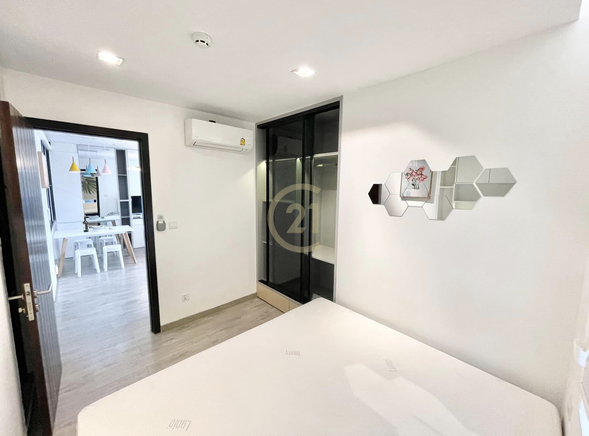 VINTAGE TWO BEDROOM FOR RENT