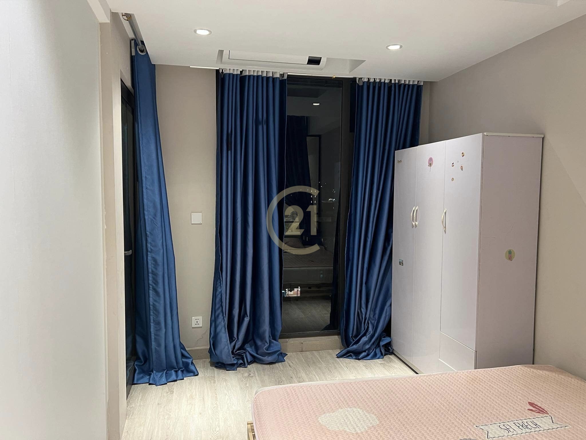 1 Bedroom Condo for Rent at Time Square