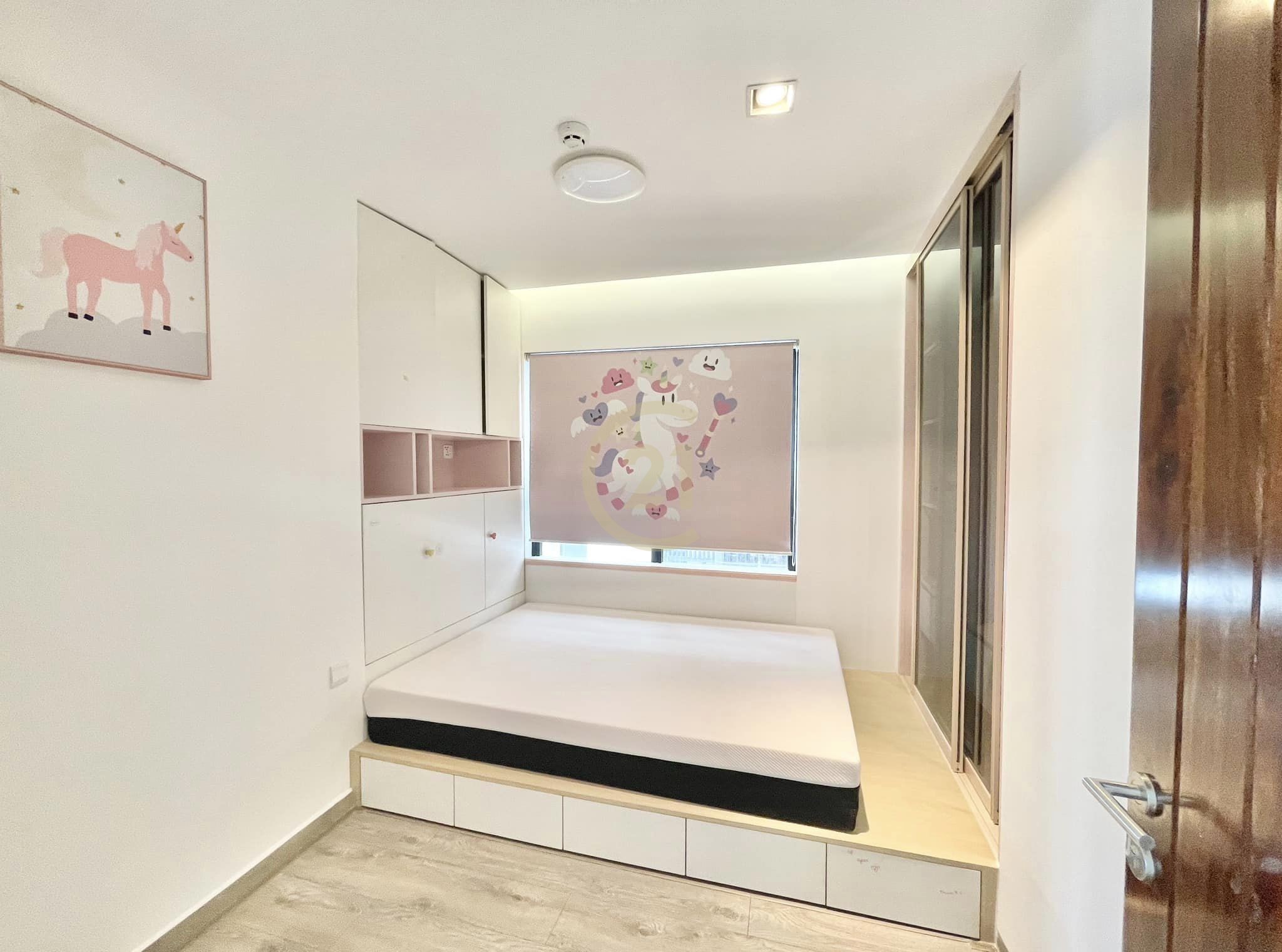 VINTAGE TWO BEDROOM FOR RENT