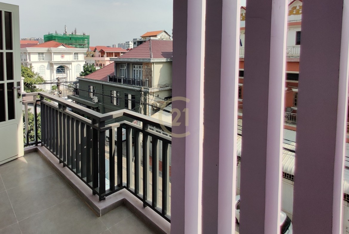 One Bedroom For Rent At Toul Tompung