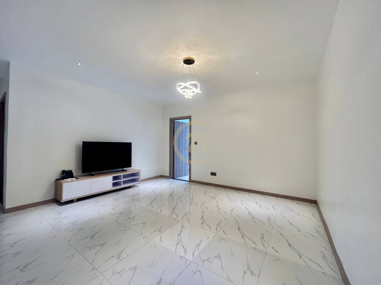 Nice 4 Bedroom Brand New For Rent At BKK1