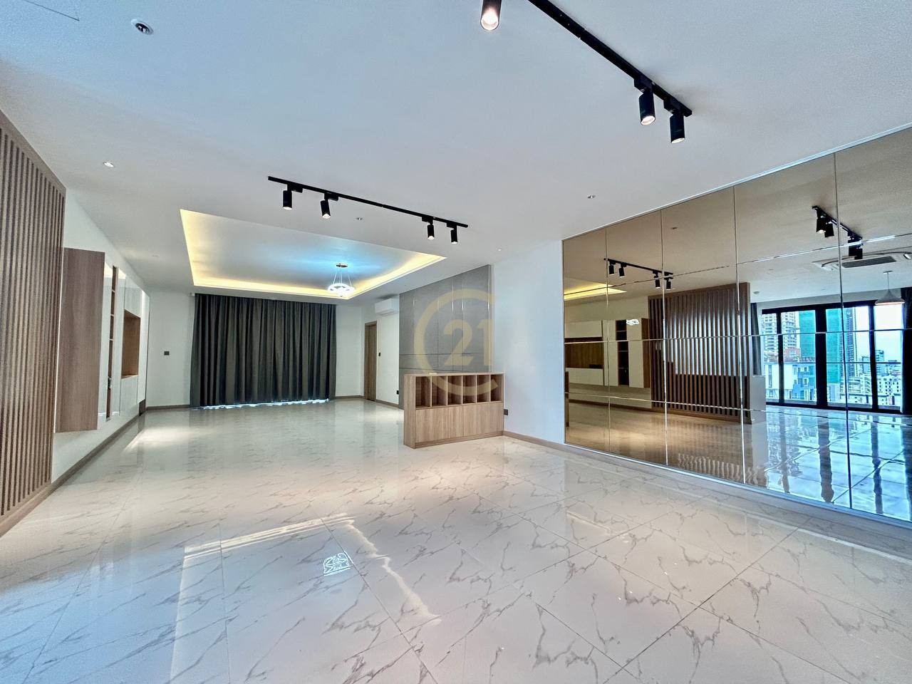 Nice 3 Bedroom Brand New For Rent At BKK1