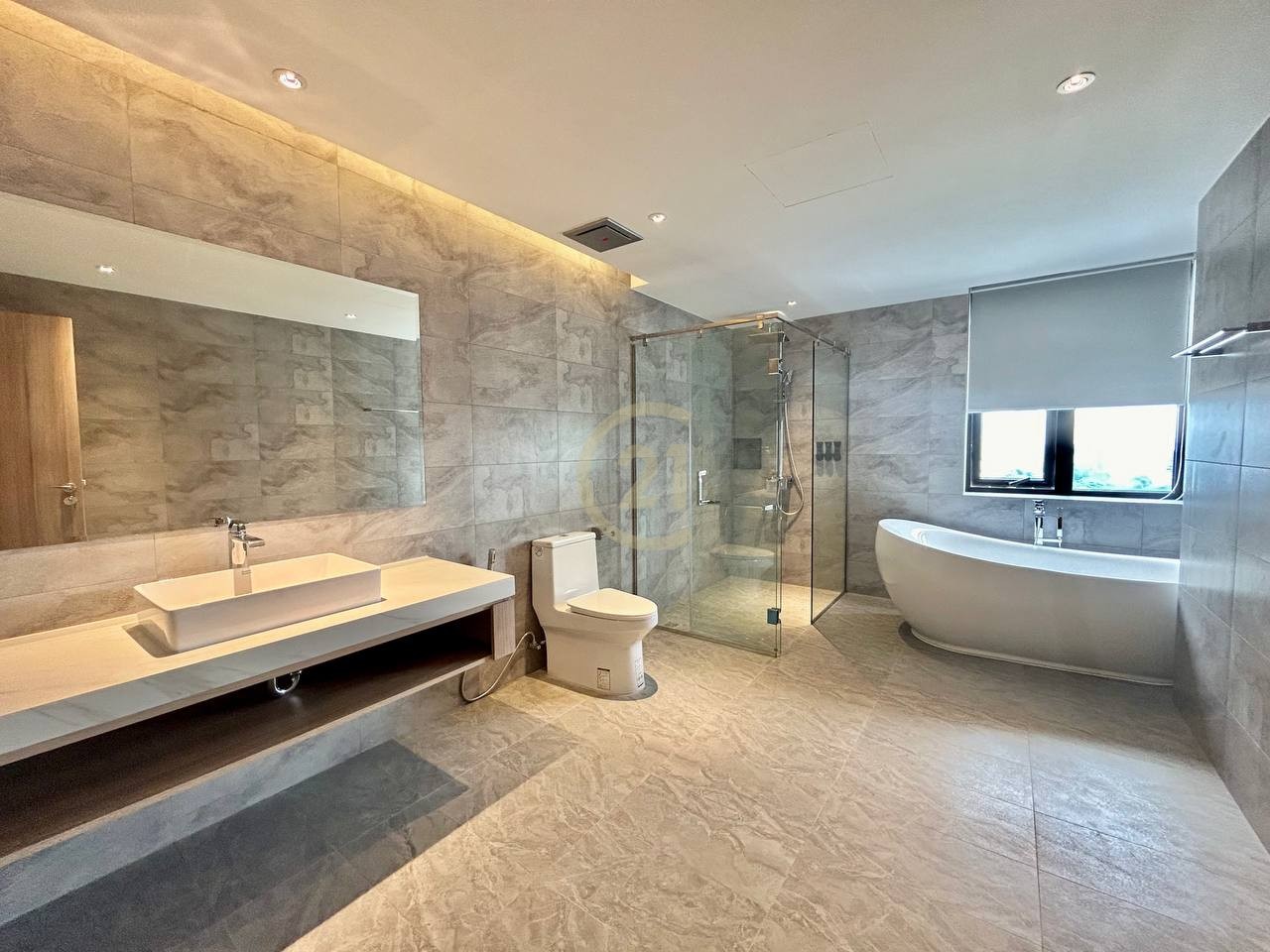 Nice 3 Bedroom Brand New For Rent At BKK1